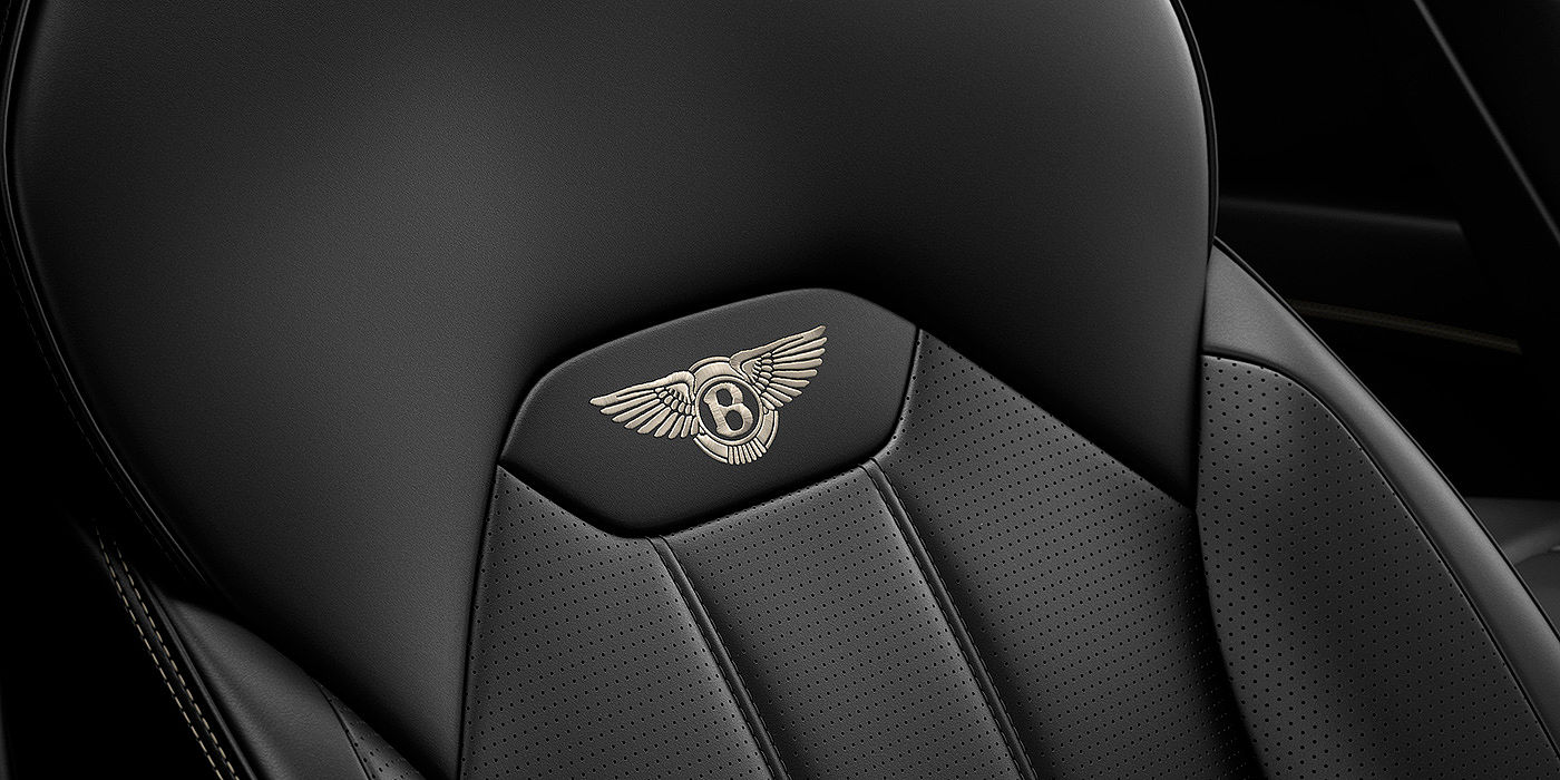 Bentley Padova Bentley Bentayga seat with detailed Linen coloured contrast stitching on Beluga black coloured hide.